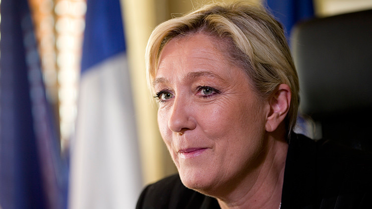 Marine Le Pen: "La Unión Europea es una secta que chantajea y lava el cerebro"