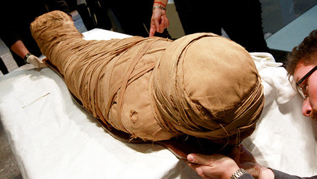 Egipto: Descubren fosas con momias de niños de hace 5.000 años