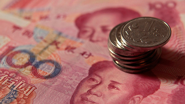 China sacude los mercados con una devaluación histórica del yuan