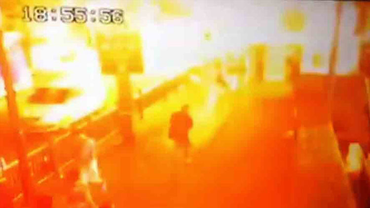 Publican el momento exacto de la explosión en Tailandia que dejó 22 muertos (VIDEO) 