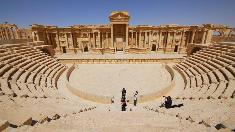 El Estado Islámico decapita a importante arqueólogo sirio y exhibe su cuerpo en la antigua Palmira