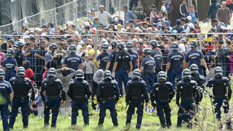 Hungría aprueba ley que permite utilizar al Ejército para enfrentar la crisis de refugiados 
