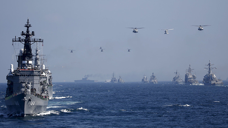 Video: Buques de guerra y cazas supersónicos en una exhibición de la flota naval y aérea de Japón