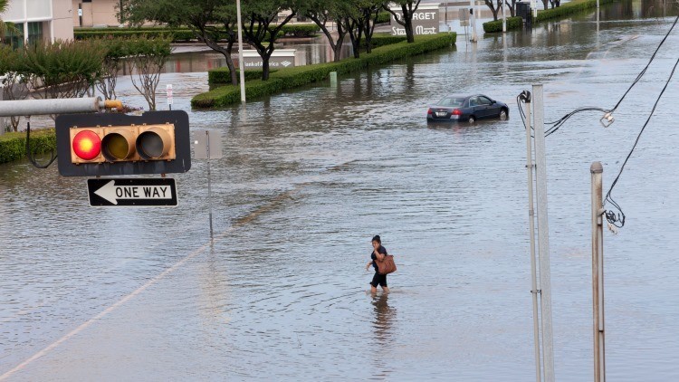 No solo México: El huracán Patricia amenaza con inundar el estado de Texas