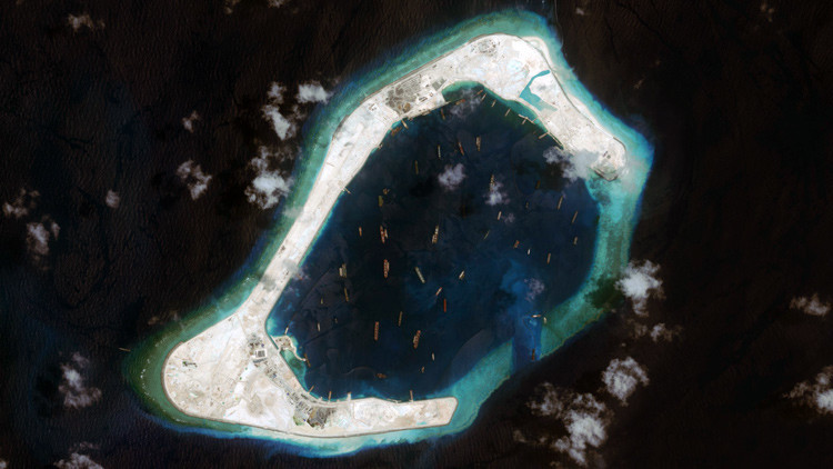 Así son las controvertidas islas artificiales de China