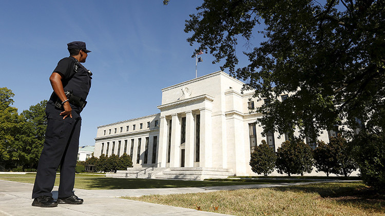 Congresista estadounidense: "Dios quiere que la Reserva Federal eleve las tasas en primavera"