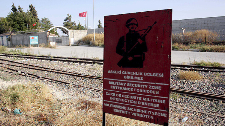 "El juego ha cambiado": EE.UU. insiste en que Ankara cierre el paso de terroristas a Europa