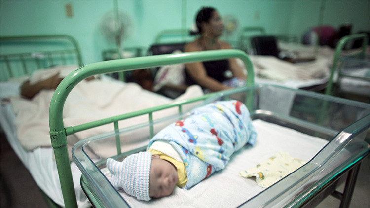 Bolivia, a punto de eliminar la transmisión del VIH de madre a hijo