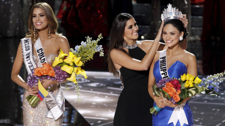 "Y la ganadora no es...": caos en Miss Universo al ser coronada por error la aspirante de Colombia