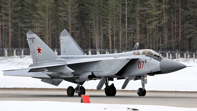 Rusia 'da alas' a una nueva generación de defensores a partir del mítico caza MiG-31