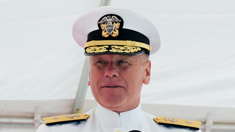 Despiden a un almirante en EE.UU. por ver pornografía en el trabajo
