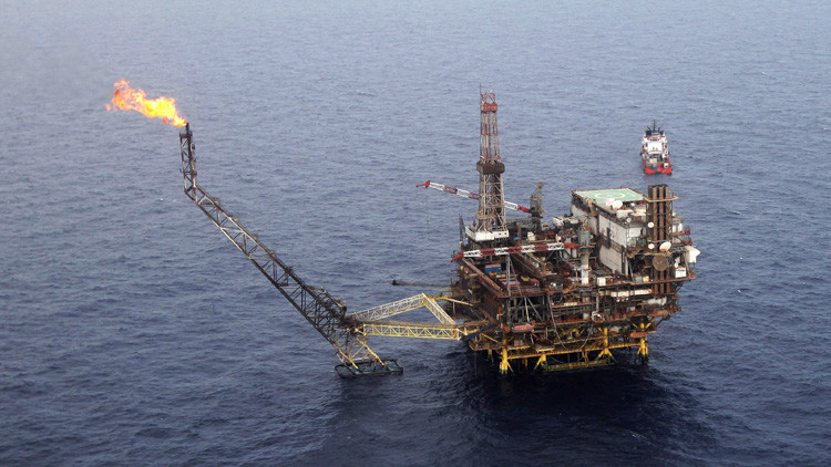 El precio del petróleo WTI cae por debajo de 30 dólares por barril por primera vez en 12 años