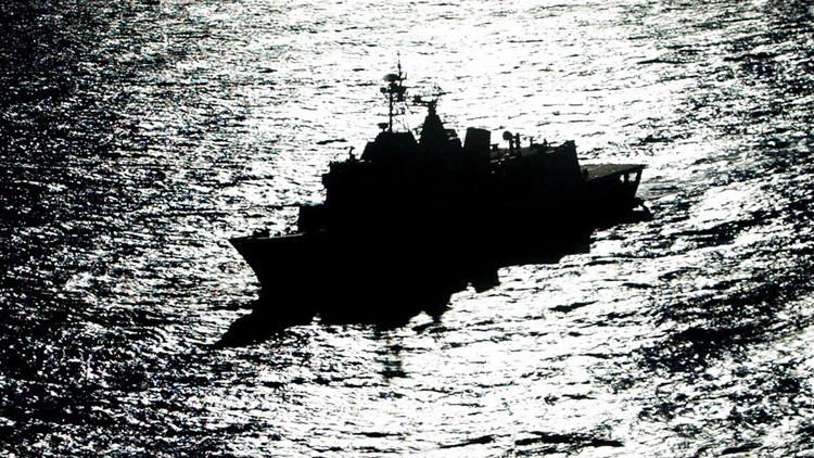 Irán intercepta a dos buques de la Marina de EE.UU.