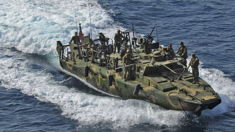 Teherán: Dos barcos de EE.UU. han entrado por error en aguas territoriales de Irán