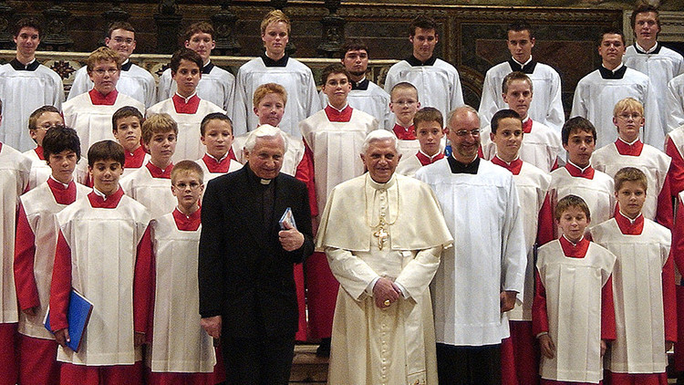 Aparecen nuevos datos sobre abusos en el coro dirigido por el hermano del papa Benedicto