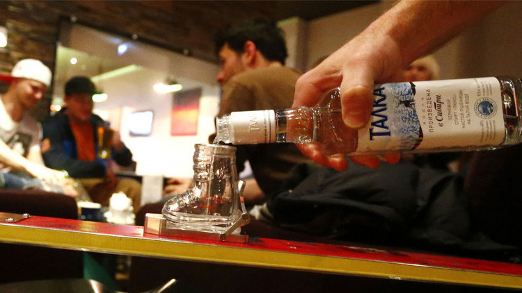 Vodka, solo si es 'Made in Russia': un diputado ruso propone restringir el uso de la marca