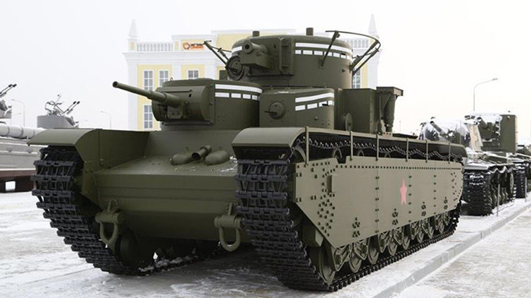 El T-35 y otros tanques simbólicos de Rusia y de la época