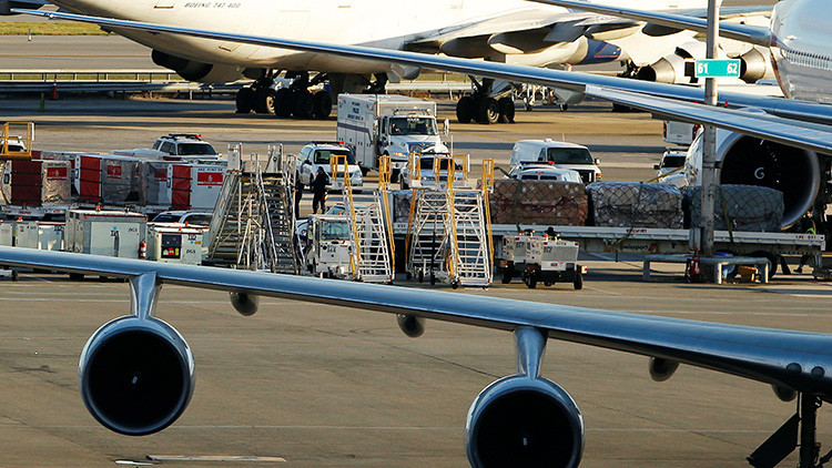 Evacúan el aeropuerto de Atlantic City en EE.UU. por posible amenaza de bomba