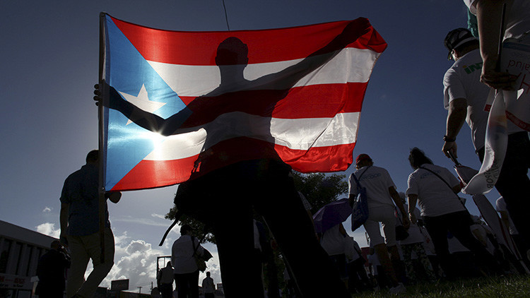 Puerto Rico pide a sus acreedores que acepten una quita del 45% de su deuda