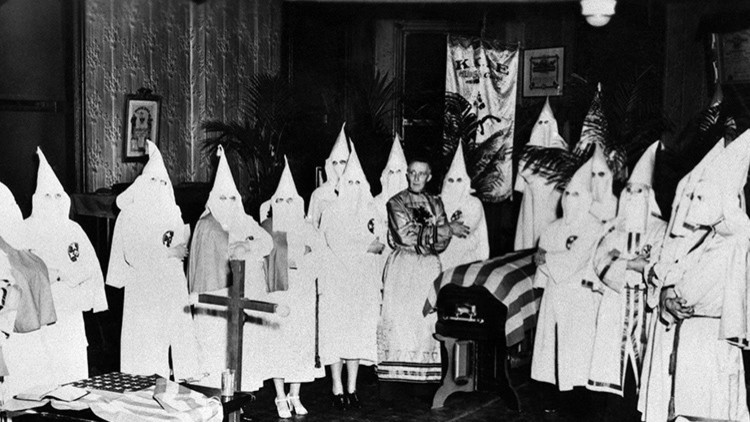 Ku Klux Klan 2016: ¿Qué hacen hoy las organizaciones secretas?