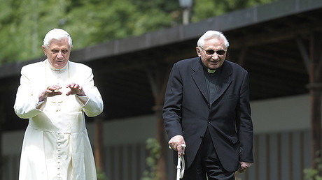 Más de 200 niños sufrieron abusos en el coro dirigido por el hermano del papa Benedicto XVI