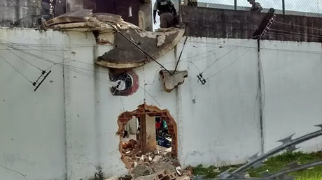Vídeo: Decenas de presos huyen en una 'explosiva' fuga de una cárcel de Brasil