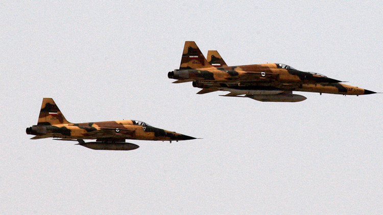 Irán se compromete a defender el espacio aéreo de Siria 