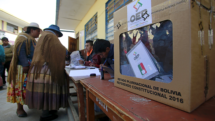 Resultados preliminares en Bolivia: lidera el 'No' a la reforma que permite la reelección de Morales