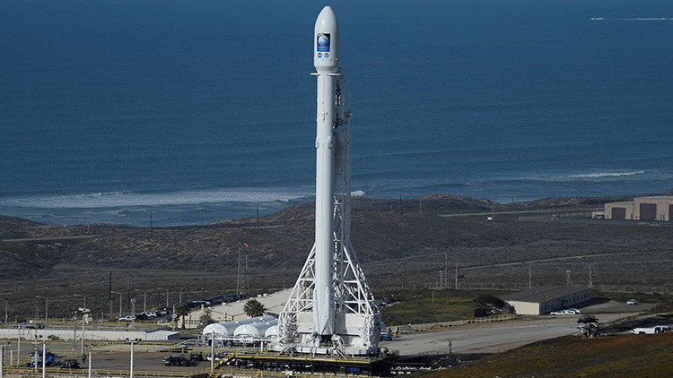 SpaceX cancela por tercera vez  el lanzamiento de su cohete portador Falcon 9