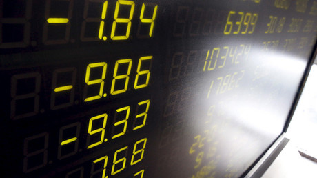 Caída del petróleo en los mercados mundiales, ¿complot de EE.UU. y Arabia Saudita contra Rusia?