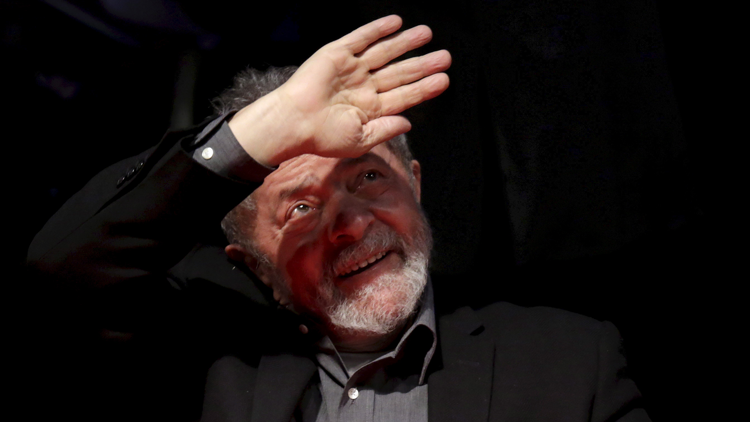 Brasil: La Policía interroga al expresidente Lula da Silva por el caso Petrobras