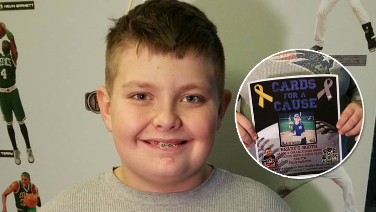 Un niño de EE.UU. vende su colección de cromos para salvar la vida de un amigo