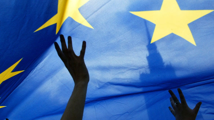 ¿Podrá sobrevivir la UE? Los 'cuatro jinetes del apocalipsis' galopan hacia Europa