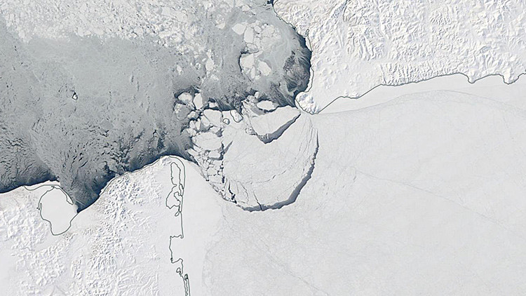Fotos: Un bloque de hielo del tamaño de Mónaco se desprende en el Ártico 