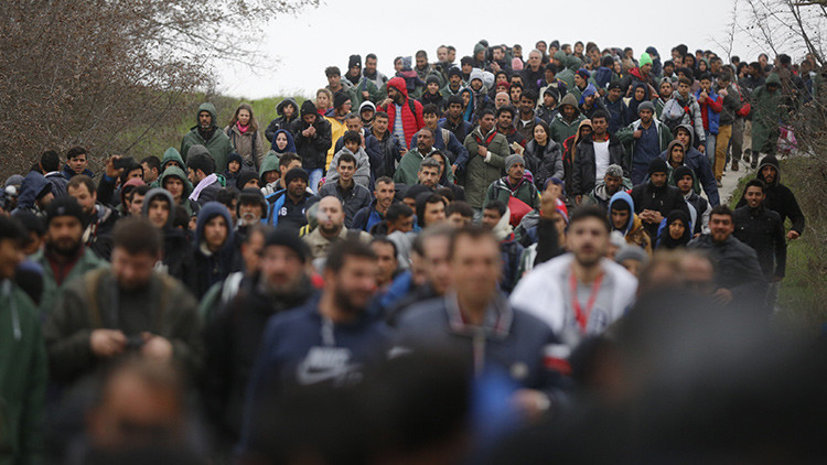La UE y Turquía alcanzan un acuerdo sobre los refugiados