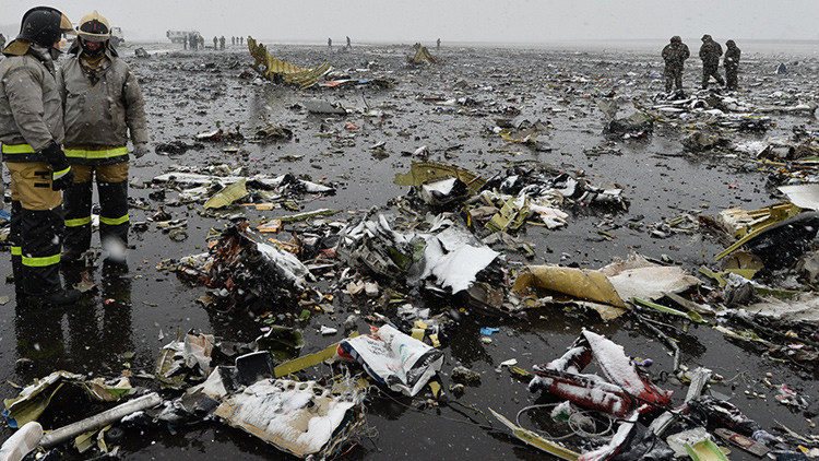 Todo lo que se sabe sobre la tragedia del avión Boeing 737 en el sur de Rusia