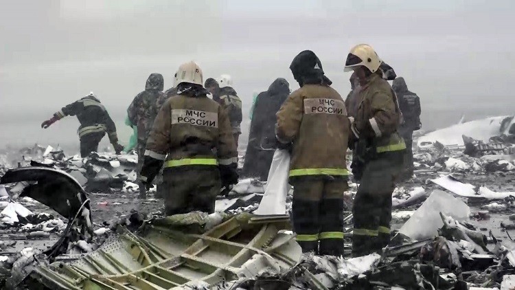 Nuevo video: cómo quedó el lugar del siniestro del avión en Rusia