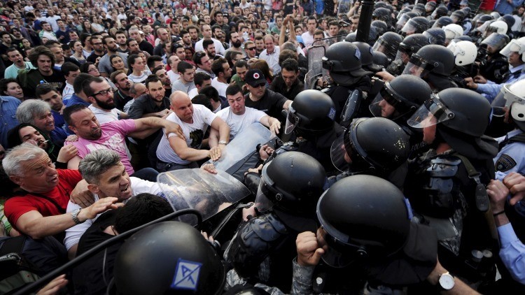 Macedonia: unas manifestaciones antigubernamentales desenbocan en violencia (Fotos, video)