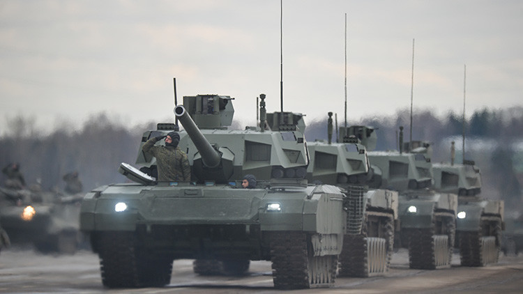 Los tanques T-14 Armata podrían fabricarse en serie este año y ser no tripulados en el futuro