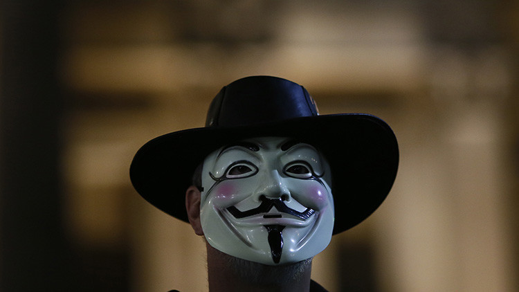 Anonymous filtra datos de 5.400 agentes policiales españoles