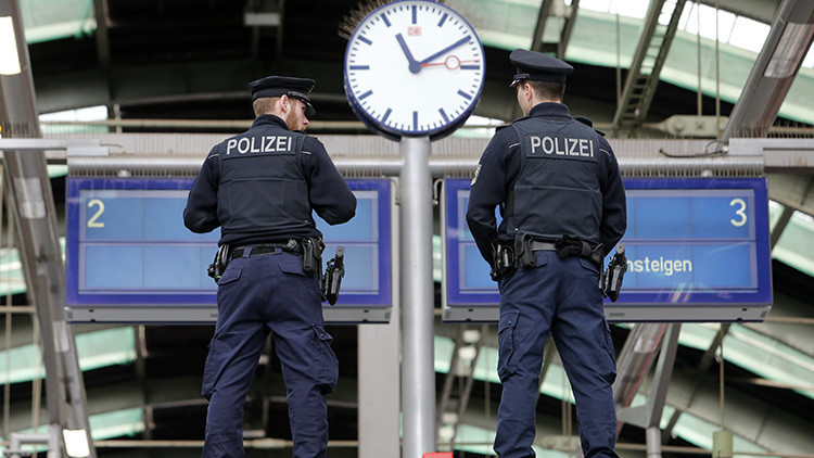 Alemania detiene a 3 sirios vinculados al EI por planear un supuesto ataque terrorista en Dusseldorf