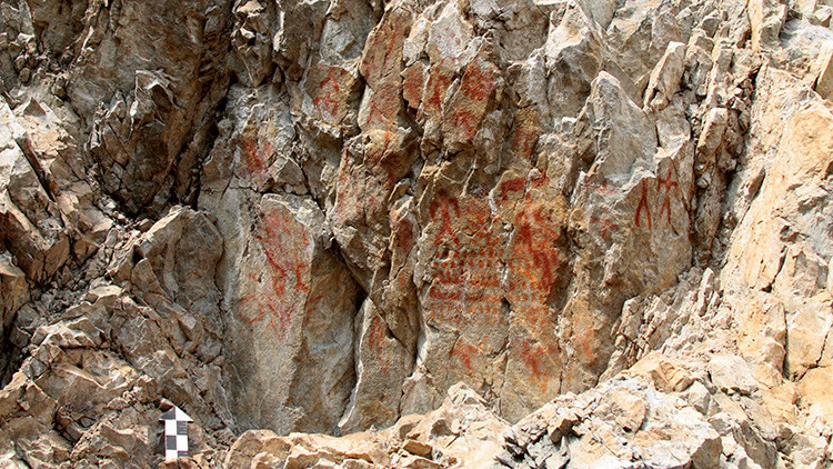 Hallan petroglifos de 4.000 años de antigüedad en Siberia