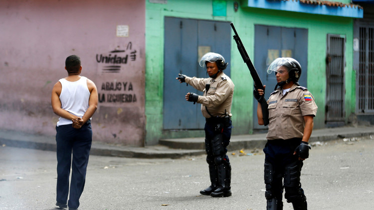 Vinculan a policías de municipio opositor con asesinato de periodista en Venezuela