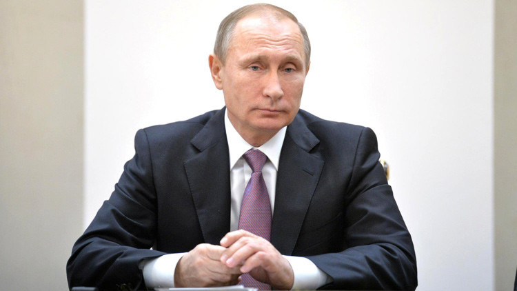 Putin: "Rusia y China van a ampliar las transacciones en monedas nacionales"