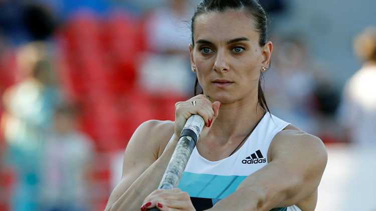 La IAAF prohíbe a Isinbáyeva y otros atletas rusos participar en los juegos de Río 