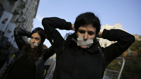 "Se han puesto los intereses económicos por delante de las personas y sus derechos"