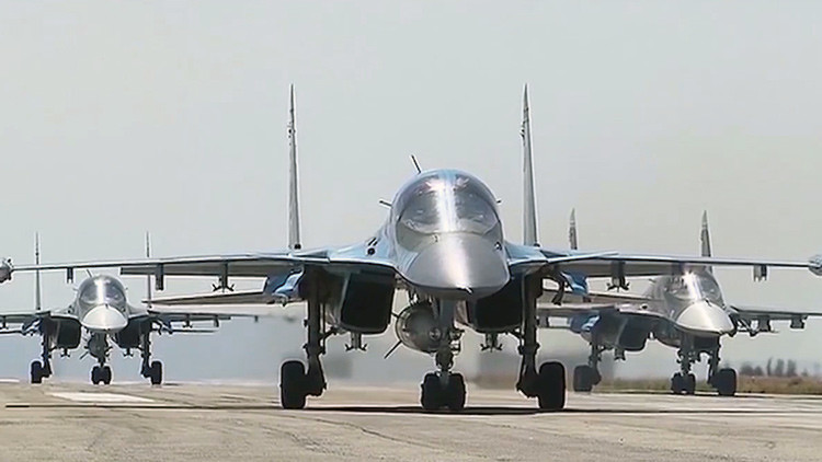Los bombarderos rusos salen de Irán para atacar a los terroristas en Siria (video)