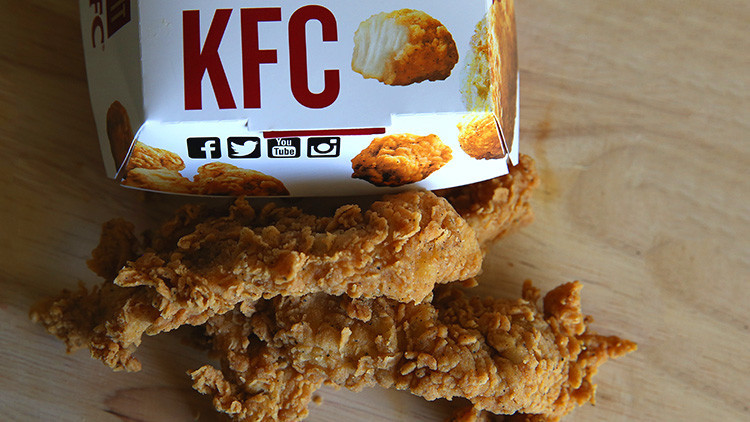 Revelado el mayor secreto de KFC: la auténtica receta del pollo frito más famoso 