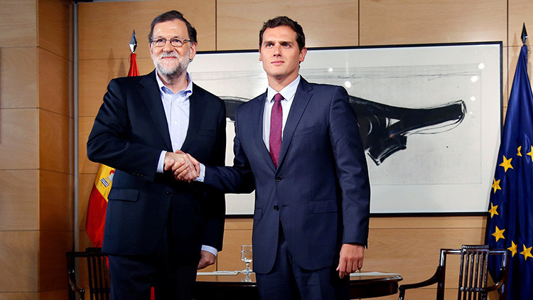 España: El Partido Popular y Ciudadanos alcanzan un acuerdo de investidura 