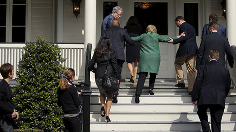 El empresario más odiado de EE.UU. 'diagnostica' la enfermedad de Parkinson a Hillary Clinton